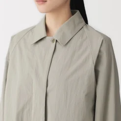 Muji Abrigo con cuello alzado repelente al agua para mujer