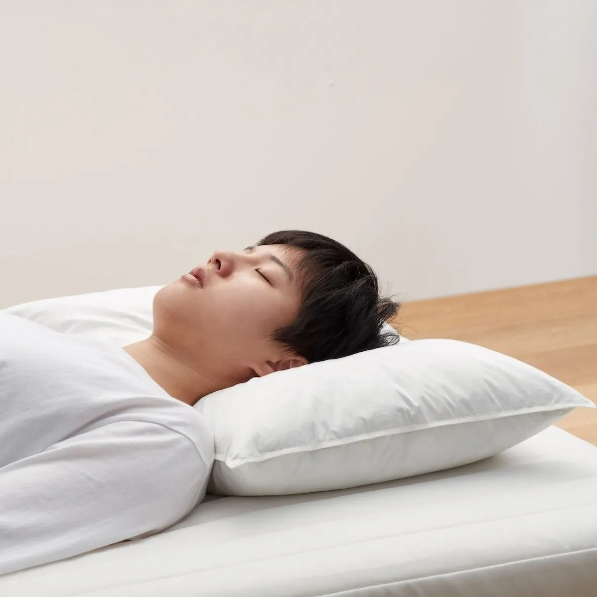 Hot Muji Almohada de plumas 43 x 63 cm
