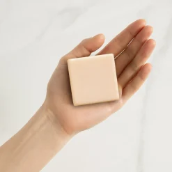 Online Muji Barra limpiadora facial hidratante vegana — formato viaje