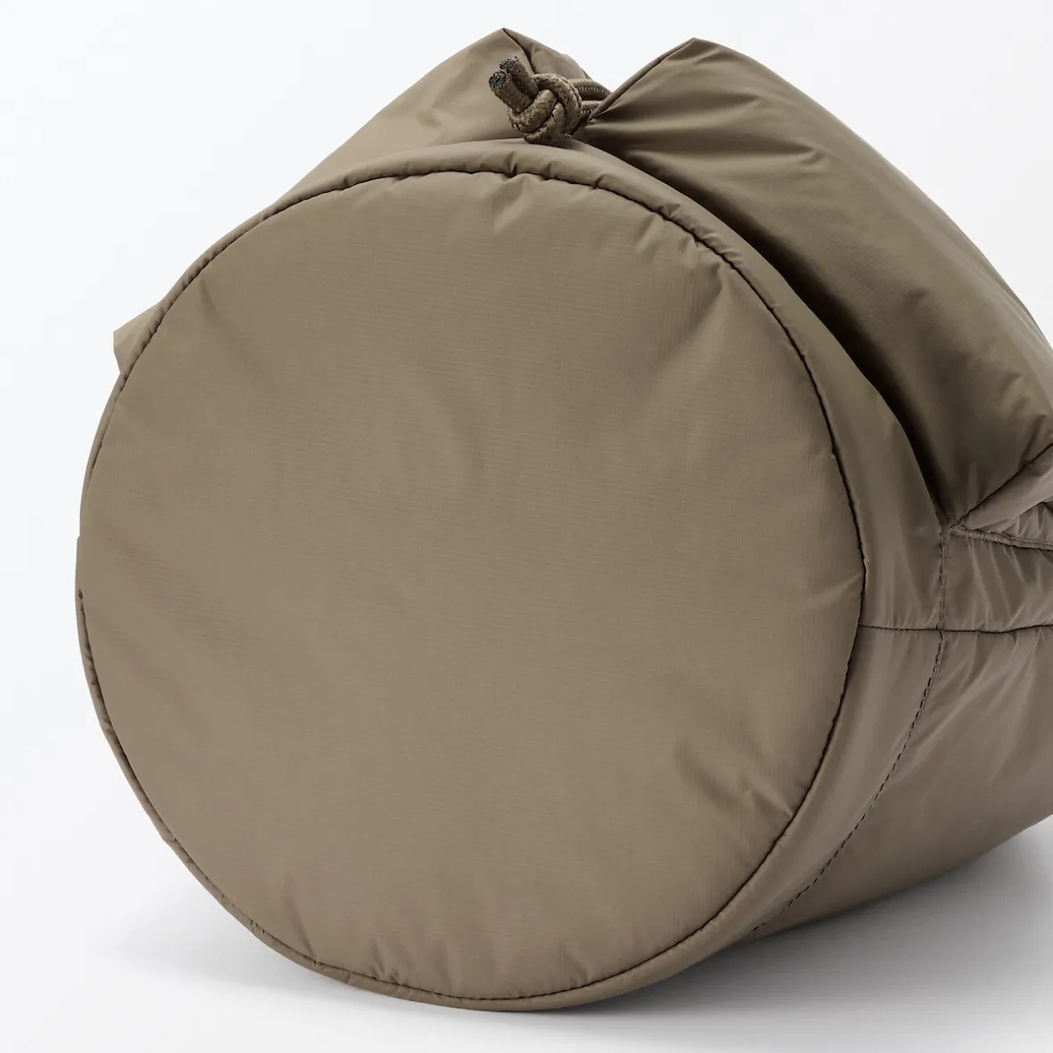 Hot Muji Bolsa acolchada de nylon reciclado repelente al agua