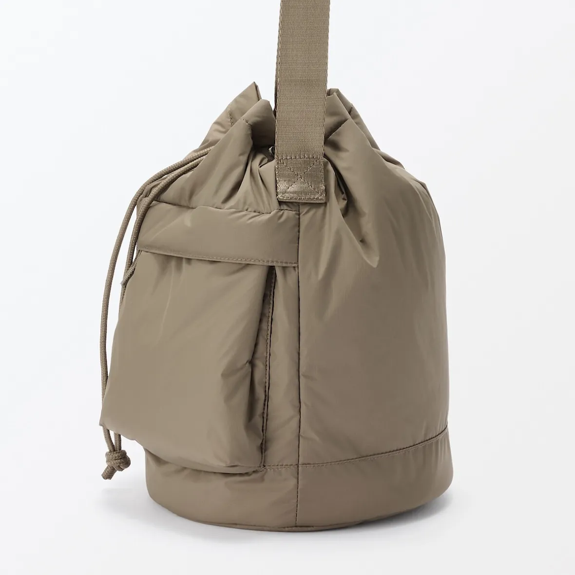 Hot Muji Bolsa acolchada de nylon reciclado repelente al agua