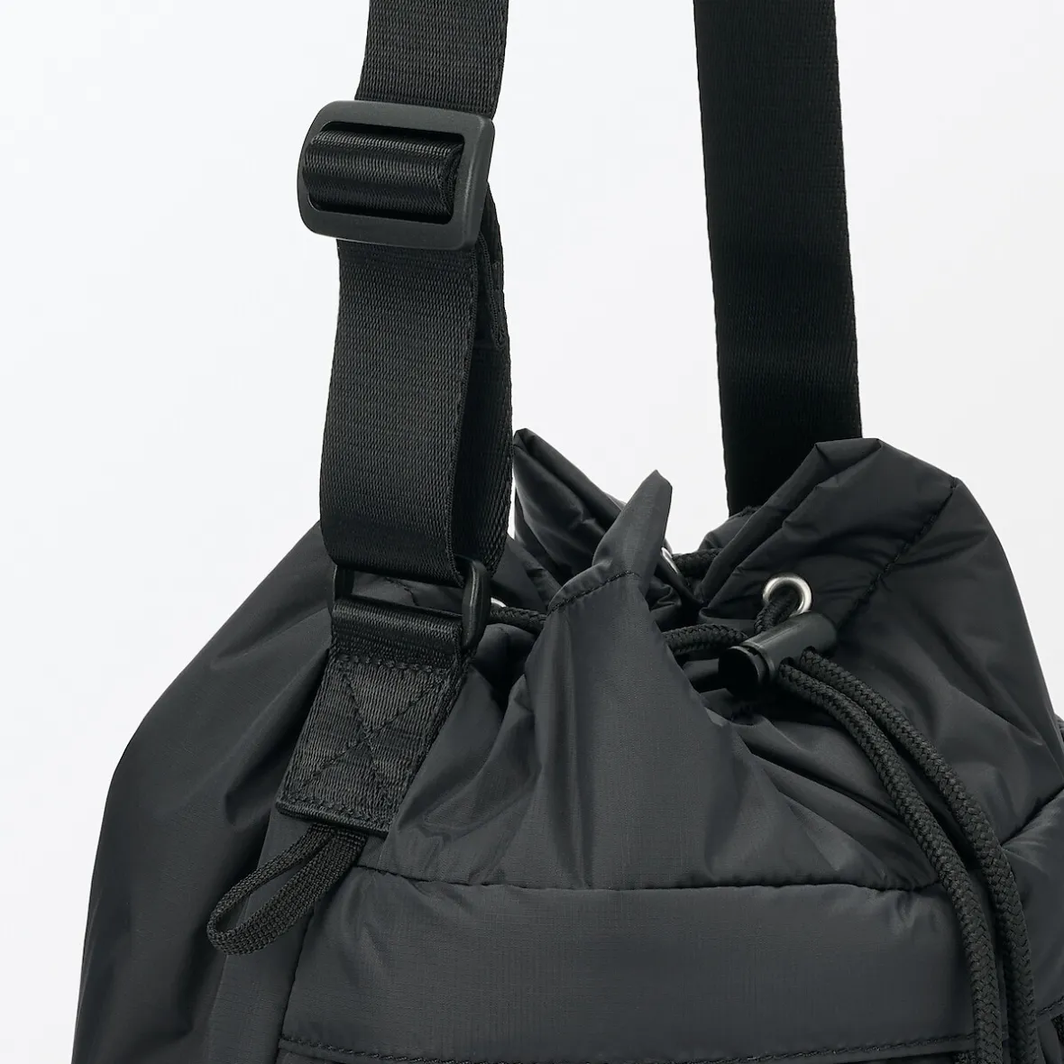 Hot Muji Bolsa acolchada de nylon reciclado repelente al agua