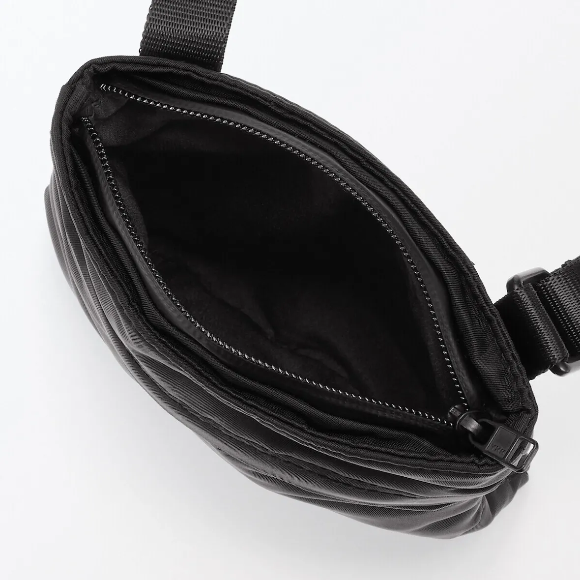 Clearance Muji Bolsa de nailon reciclado y cuerpo cruzado ‐ Mini