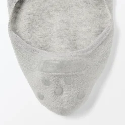 Muji Calcetines finos invisibles con agarre en el talón para mujer