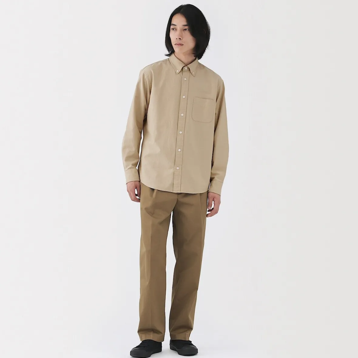 Muji Camisa Oxford con botones y acabado lavado para hombre…