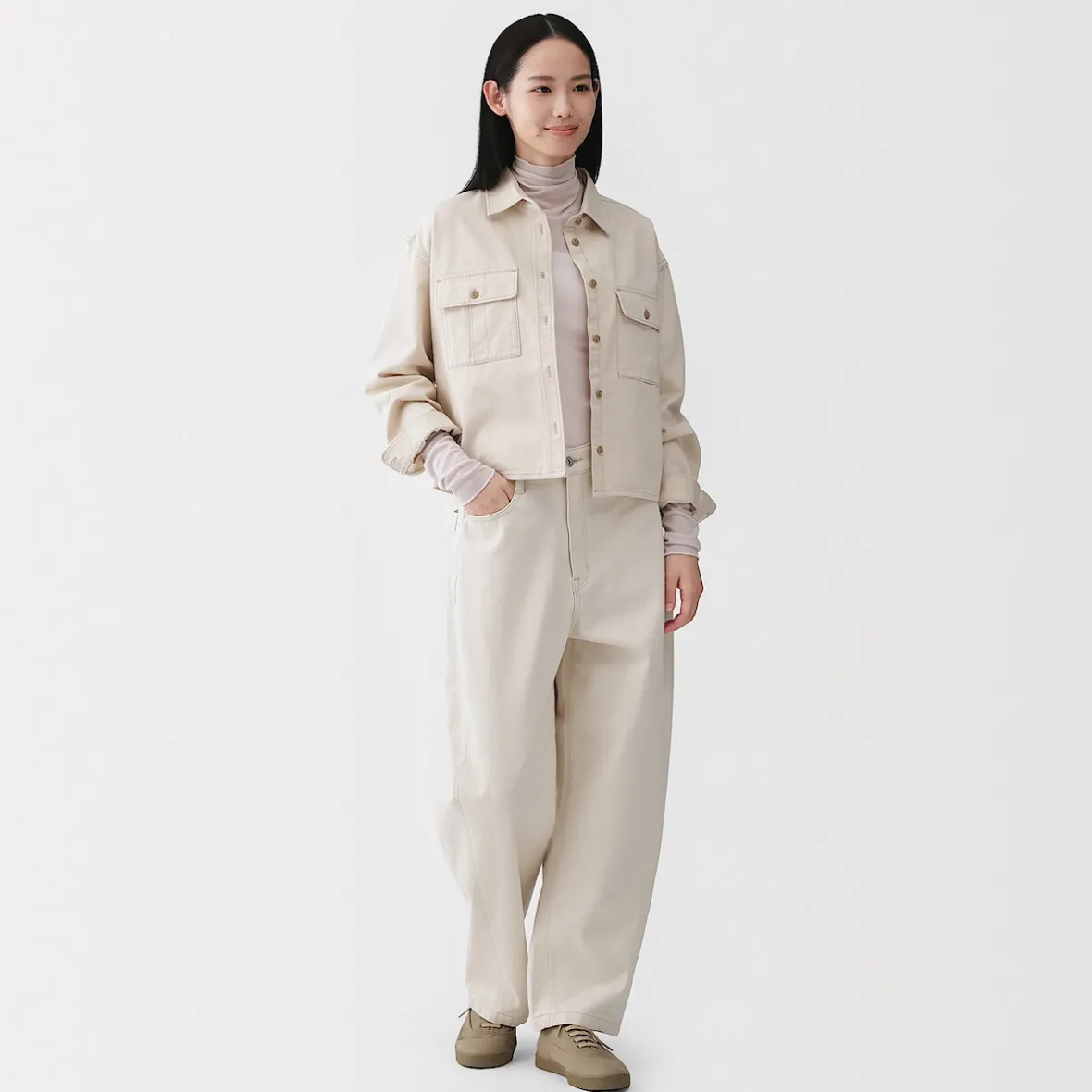 Muji Camiseta de manga larga transparente con cuello alto en mezcla de lyocell para mujer