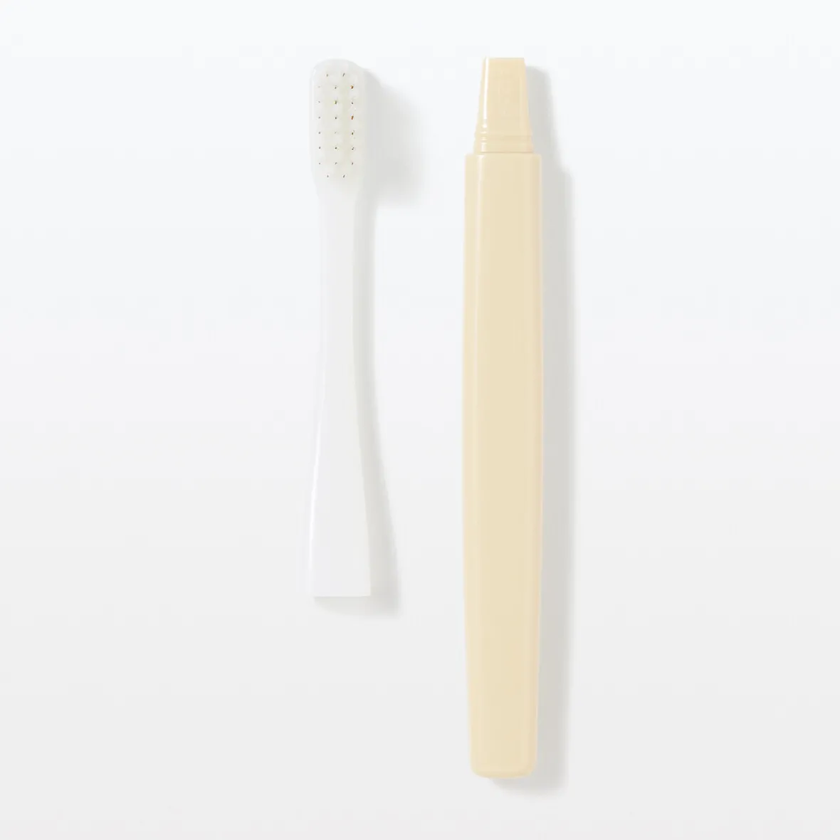 Hot Muji Cepillo de dientes con cabezal intercambiable ‐ Cerda mediana