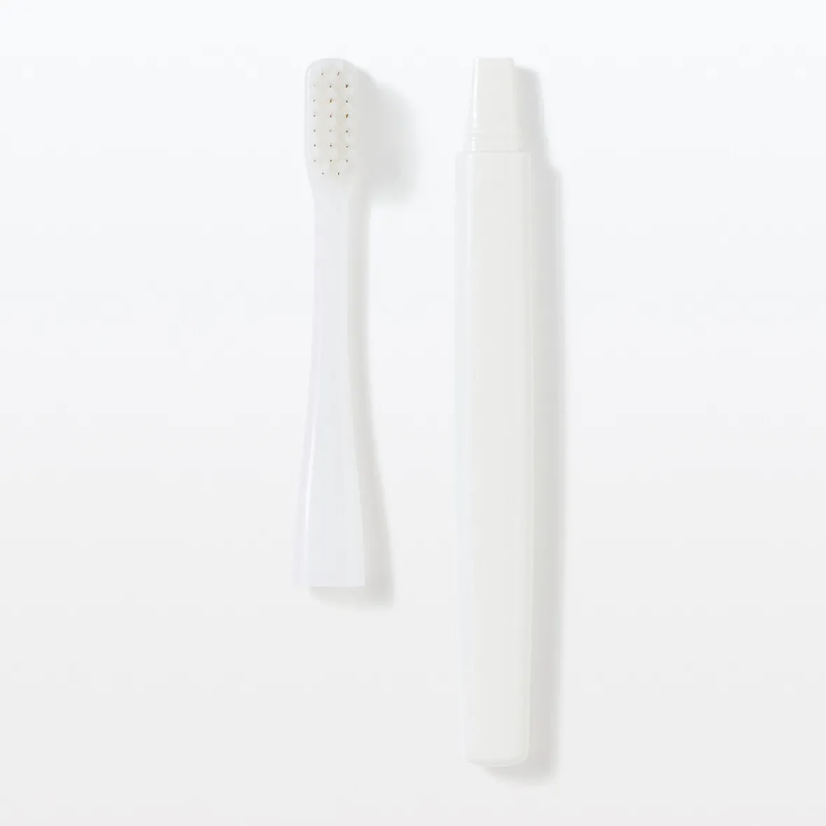 Hot Muji Cepillo de dientes con cabezal intercambiable ‐ Cerda mediana
