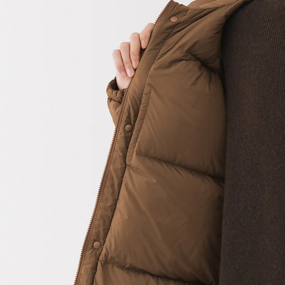 Outlet Muji Chaqueta con capucha de plumón para hombre – Marrón moka Marrón Moca