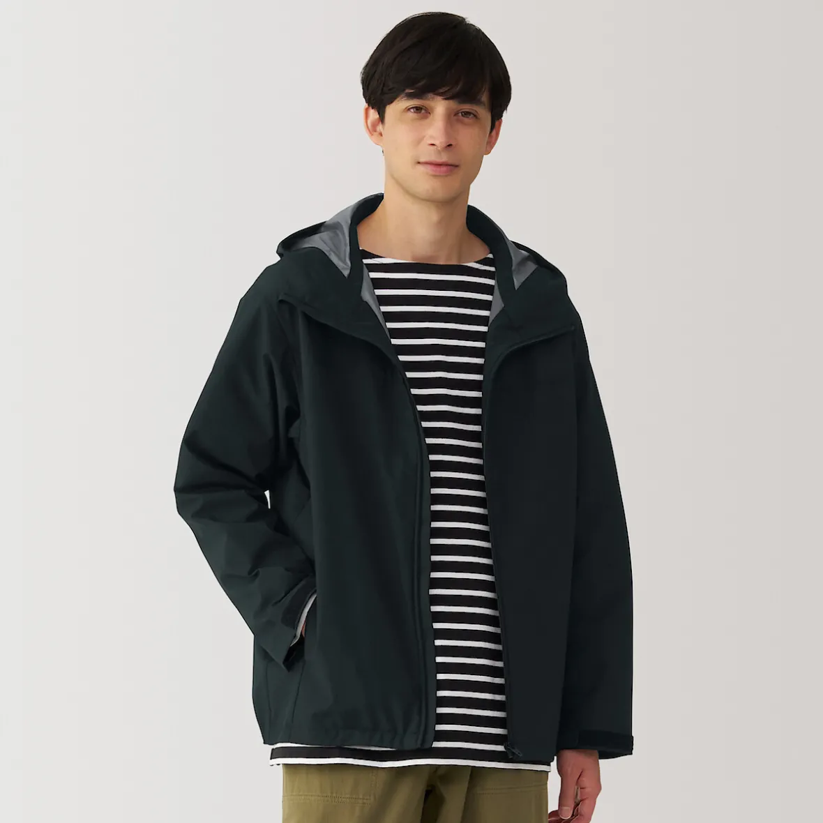 Muji Chaqueta con capucha impermeable para hombre