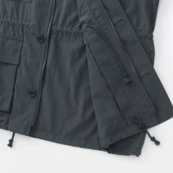 Outlet Muji Chaqueta utilitaria de nailon con tinte natural para mujer