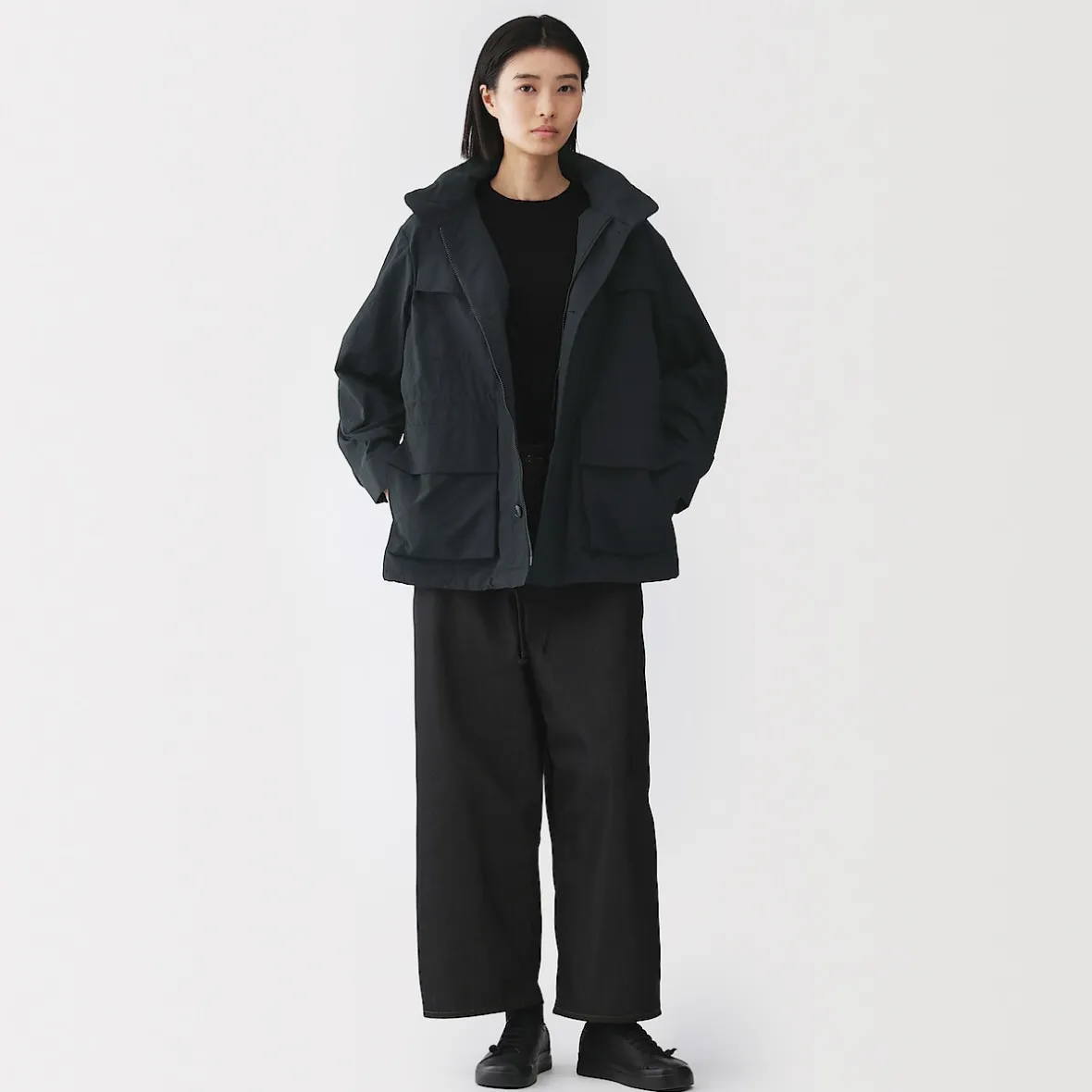 Outlet Muji Chaqueta utilitaria de nailon con tinte natural para mujer