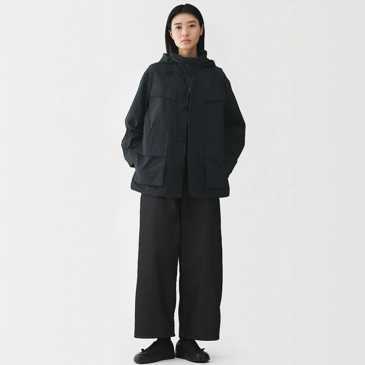 Outlet Muji Chaqueta utilitaria de nailon con tinte natural para mujer