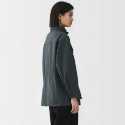 Outlet Muji Chaqueta utilitaria de nailon con tinte natural para mujer