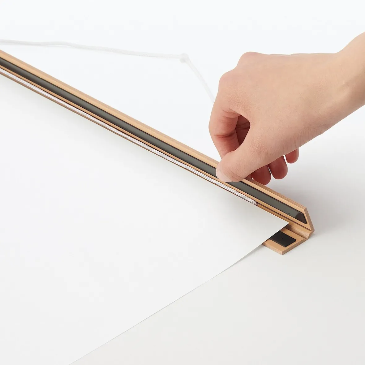 Hot Muji Colgador magnético para póster L