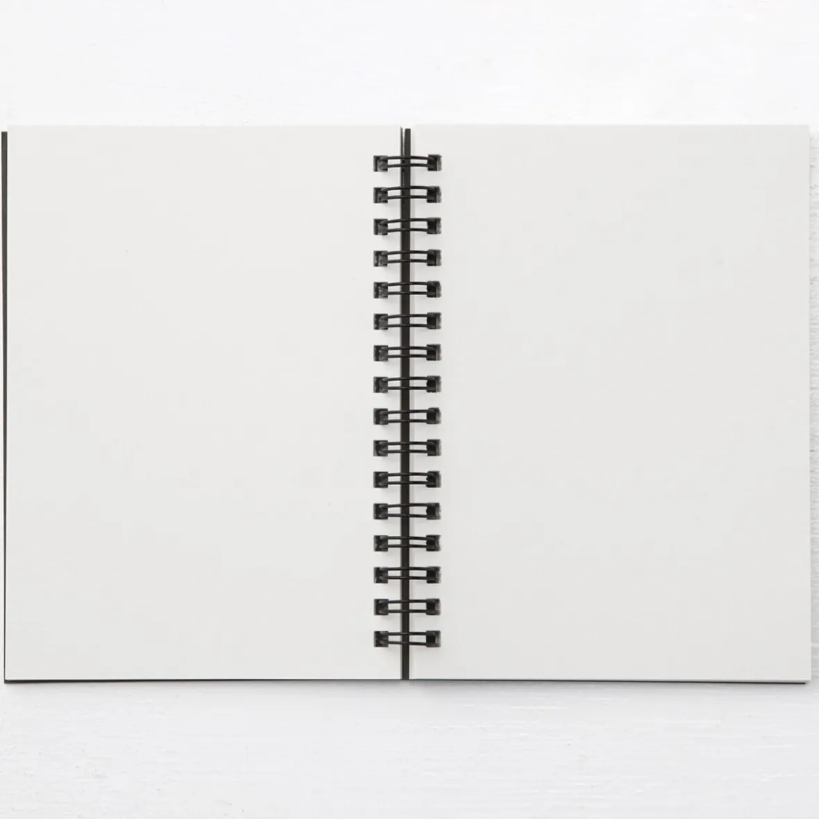 Muji Cuaderno de doble alambre de papel reciclado �