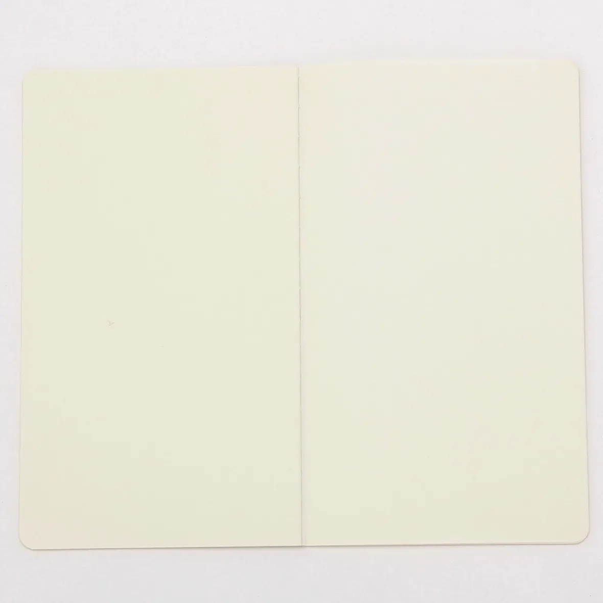 Sale Muji Cuaderno delgado de papel de alta calidad liso