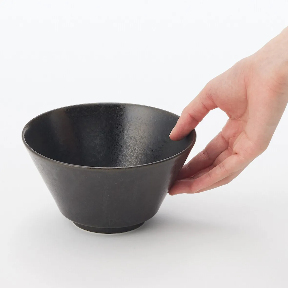 Muji Cuenco de cerámica Mino ‐ Esmalte negro