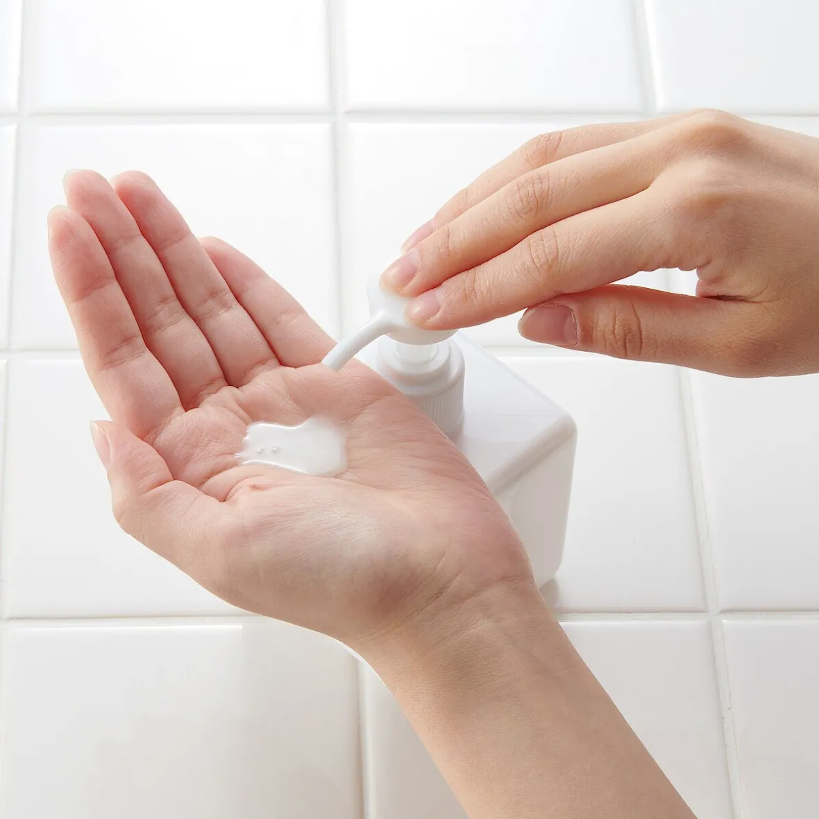 Hot Muji Dispensador de jabón cuadrado 250ml