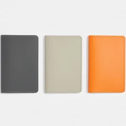 Sale Muji Funda para pasaporte de cuero reciclado - Aschgrau