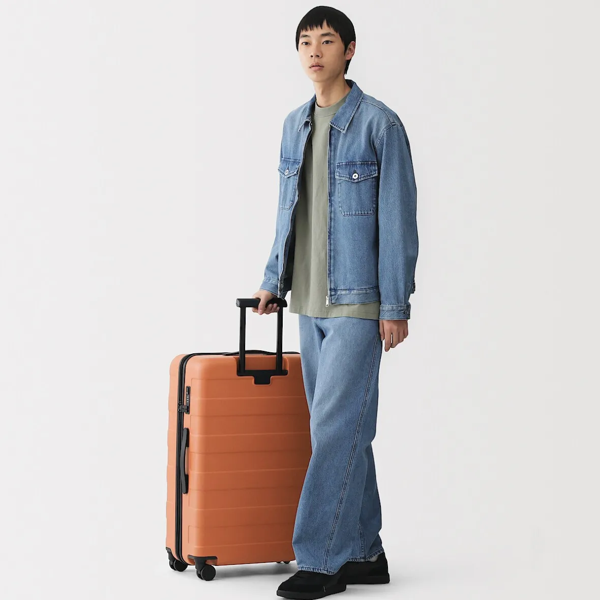 Clearance Muji Maleta Trolley Rígida 75L, Mediana