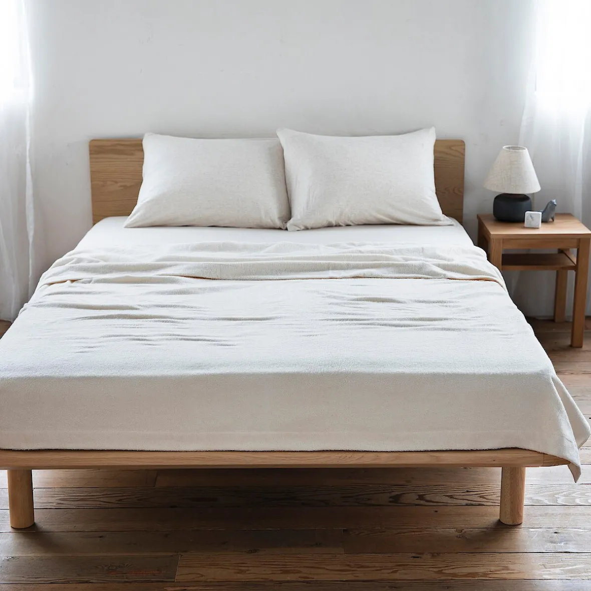 Discount Muji Mesita de noche de roble