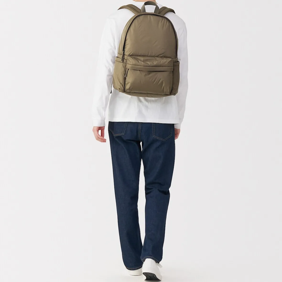 Discount Muji Mochila acolchada de nailon reciclado repelente al agua