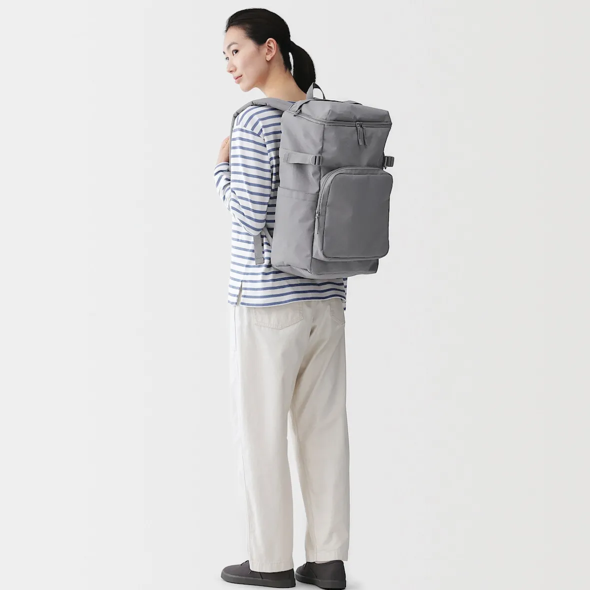 Hot Muji Mochila de cierre superior y poliéster reciclado repelente al agua