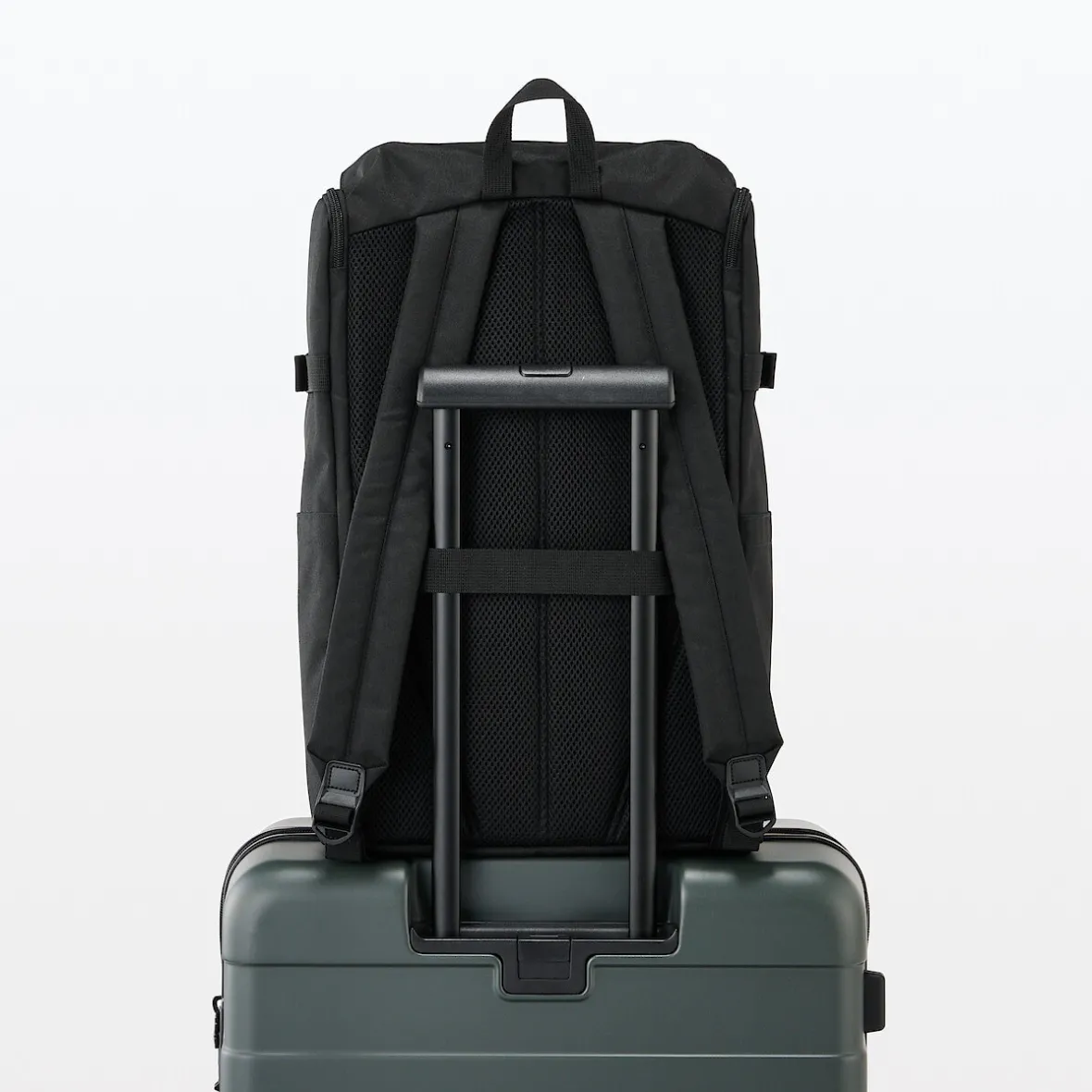 Hot Muji Mochila de cierre superior y poliéster reciclado repelente al agua
