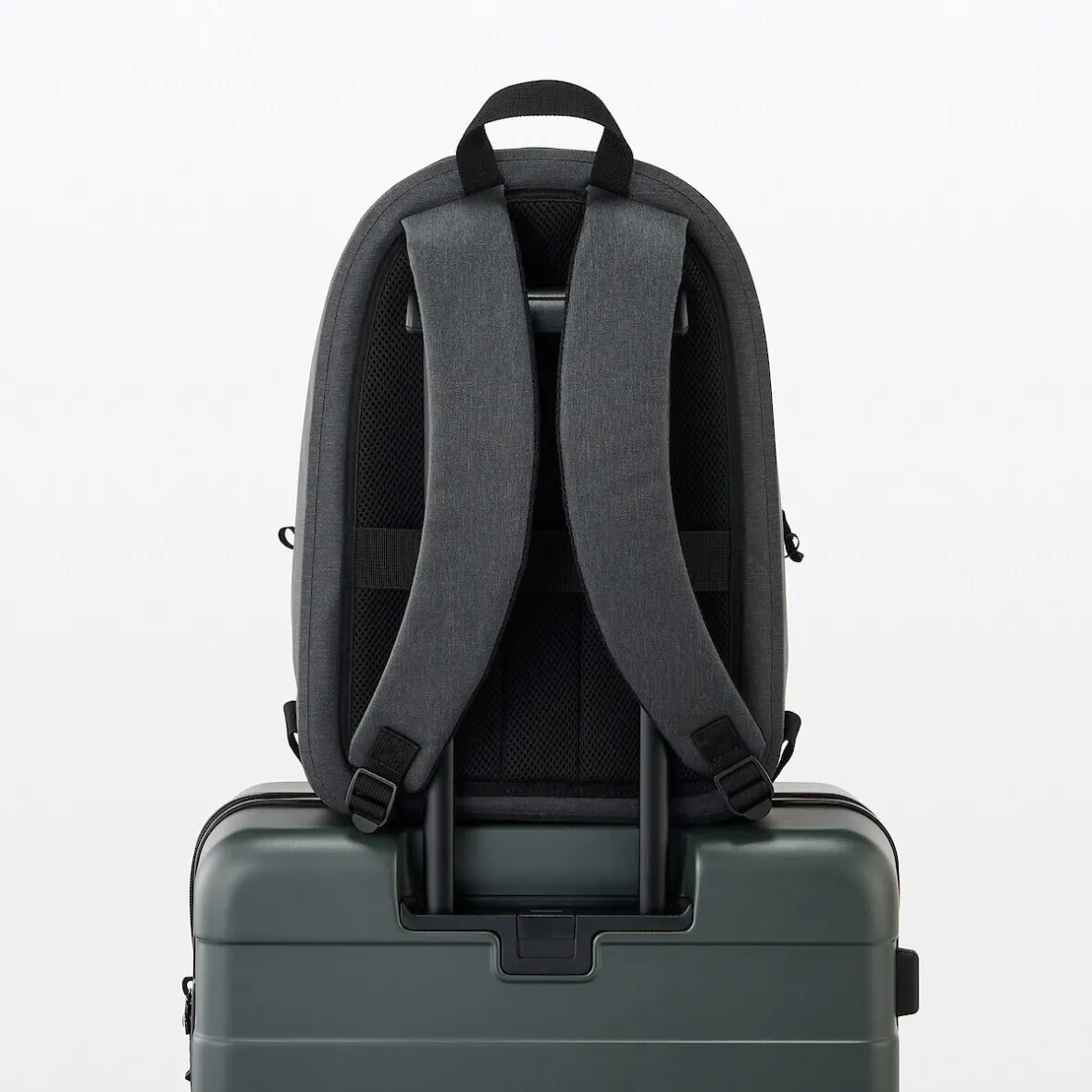 Clearance Muji Mochila impermeable de poliéster reciclado Gris Oscuro