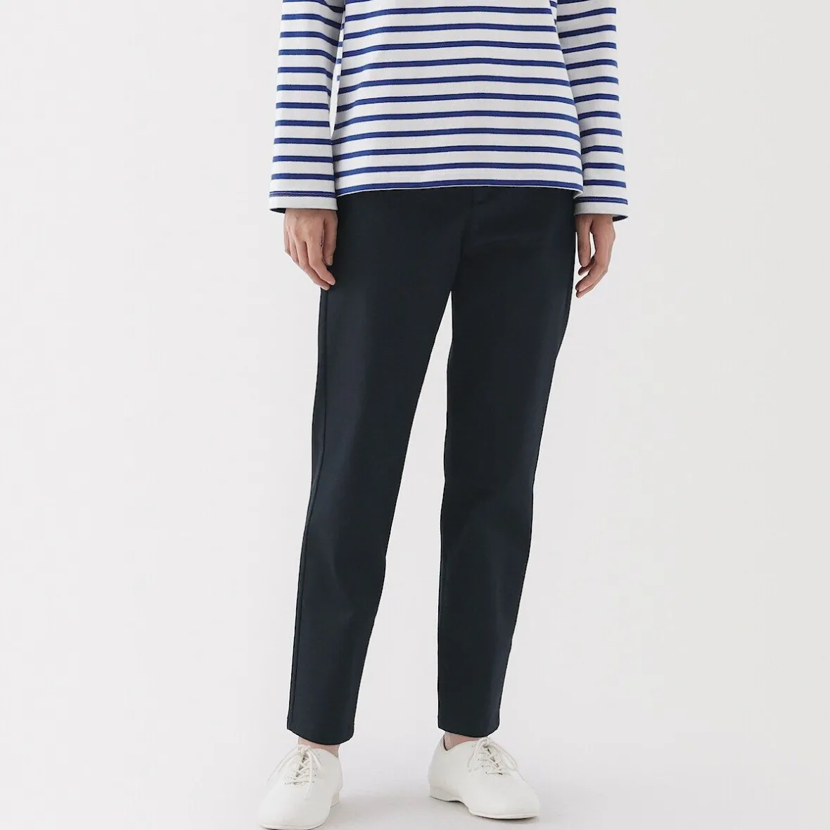 Outlet Muji Pantalones chinos Slim elásticos en 4 direcciones para mujer