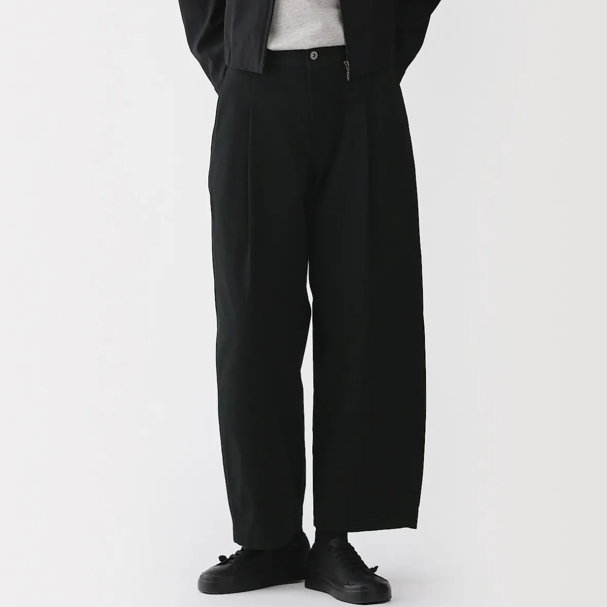 Outlet Muji Pantalones tipo cocoon de algodón plisados para mujer
