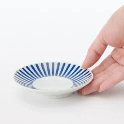 Sale Muji Plato de porcelana Hasami Ware - Patrón de rayas en abanico, Pequeño