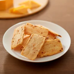Best Muji Snack crujiente de cheddar y cebolla, 70 g