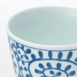Clearance Muji Vaso de sake Hasami Ware -Patrón arabesco